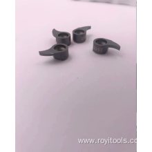 Carbide inserts for grooving